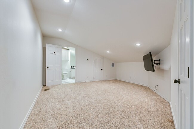 Building Photo - COMING APRIL 2026!!! Stunning Country Club Townhome!!