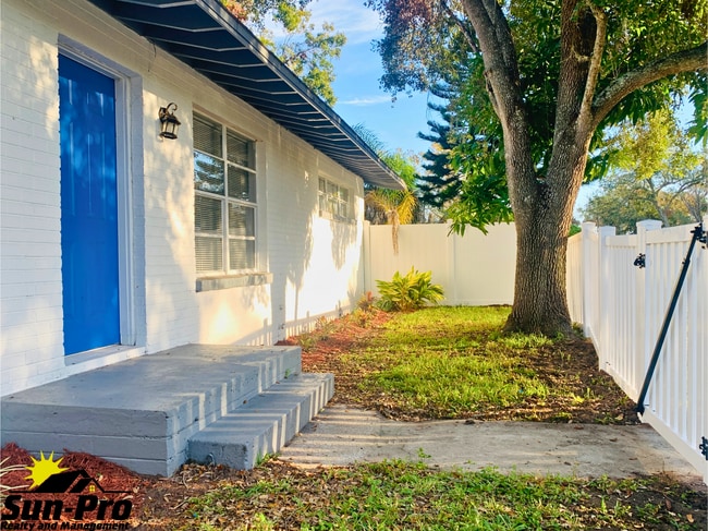 Building Photo - 723 Madison Ave