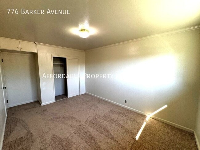 Building Photo - 776 Barker Ave