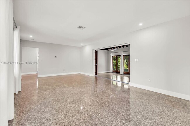 Building Photo - 454 NE 93rd St
