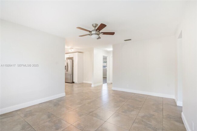 Building Photo - 8172 NW 67th Ave