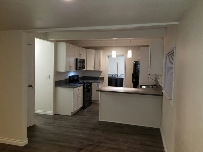 Building Photo - 2741 SE 141st Ave