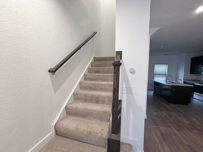 Building Photo - 221 Brittlebrush Dr