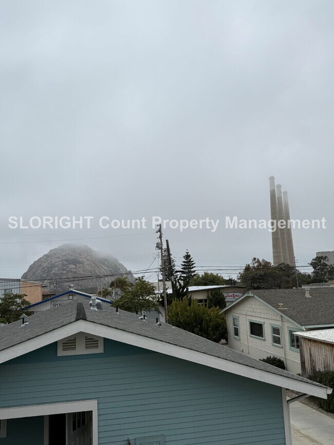 Building Photo - AVAILABLE SEPTEMBER- Walking Distance From The Beach - 1 Bed / 1 Bath