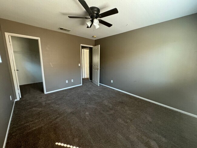 Building Photo - Beautiful Home in the Heart of Perris