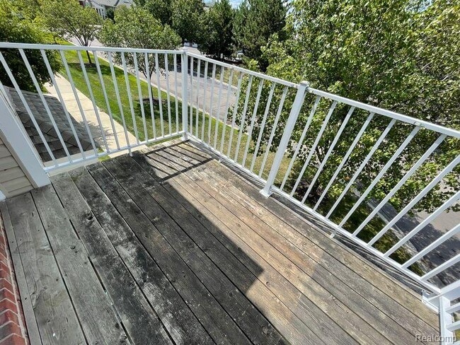 Building Photo - 45538 Warwick Dr