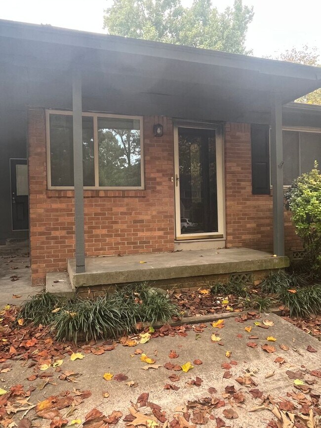 Building Photo - 108 Calloway Ave
