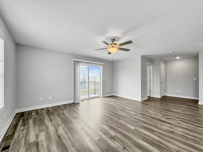 Building Photo - 2633 NW Lois Lane