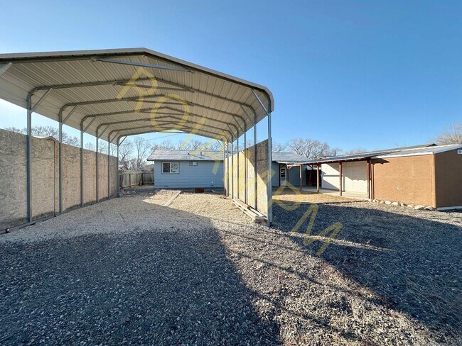 Building Photo - 224 Pasherma Kay Dr