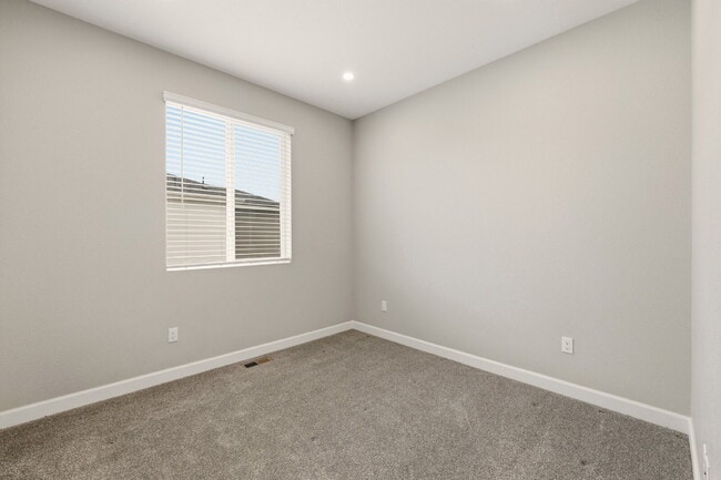 Building Photo - New Build - Brand New Rental - 3 Bedroom 2.5 Bathroom available TODAY!