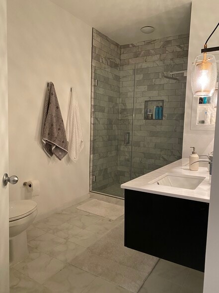 Building Photo - 2301 25th St S