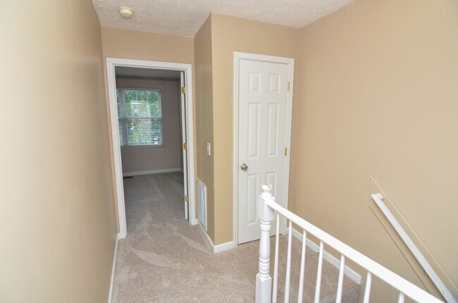 Building Photo - 2962 Baby Ruth Ln