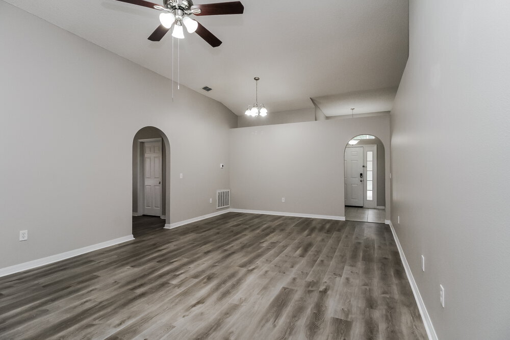 Building Photo - 932 Vanderbilt Dr