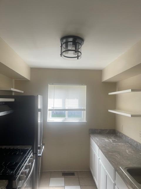 Building Photo - 15800 Hubbell Ave