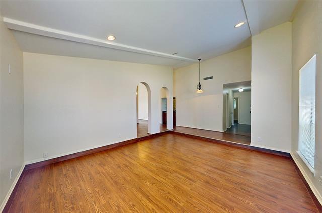 Building Photo - 5231 Barcelona Dr