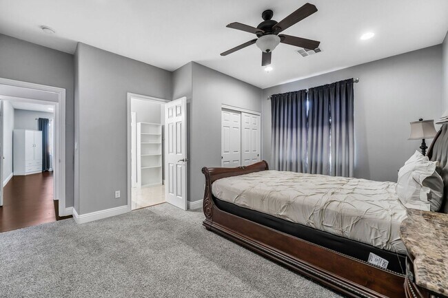 Building Photo - Fully Furnished Luxury Living with Expansive, Move-In Ready Comfort!