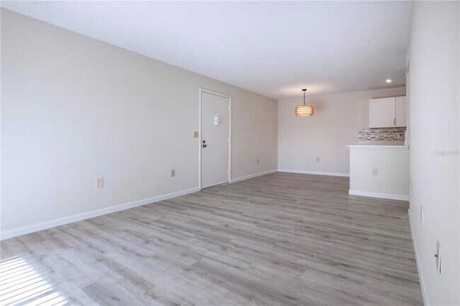 Building Photo - 3259 S Beneva Rd