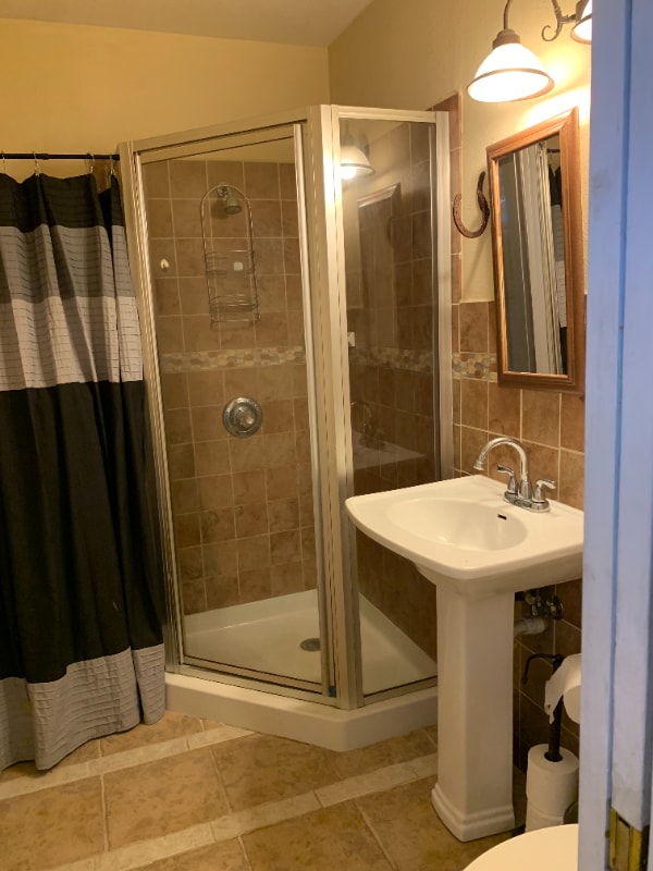 Building Photo - 1014 S Rogers St