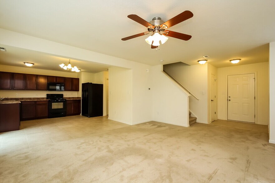 Building Photo - 1192 N Aberdeen Dr