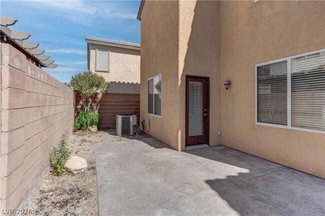 Building Photo - 1133 Via Rocca