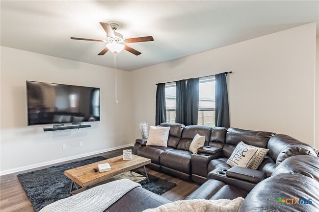 Building Photo - 7811 Toledo Bend
