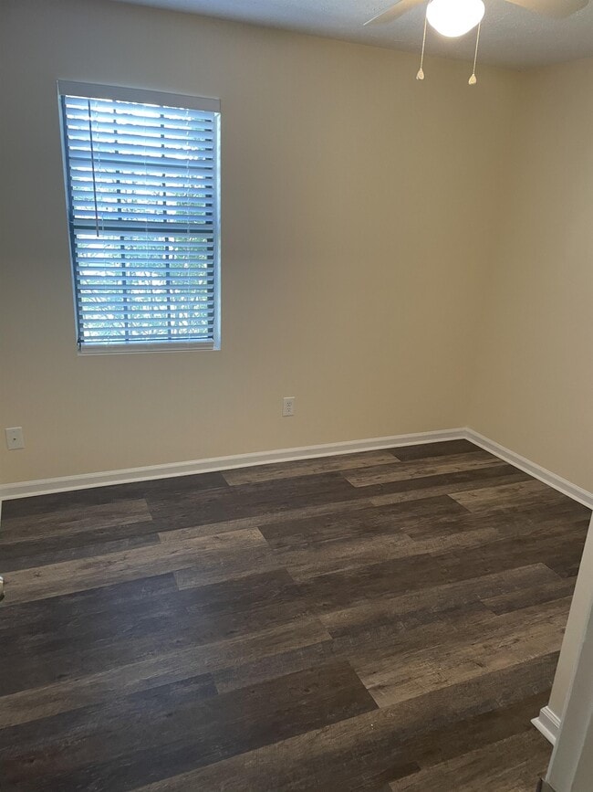 Building Photo - 172 Kitty Hawk Square