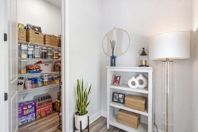 Building Photo - 2595 Whistler Wy NE