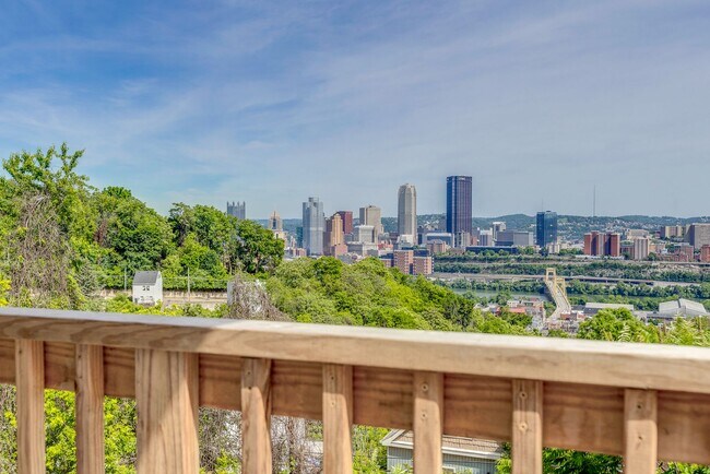 Building Photo - Available August - Check out this beautiful 2 bedroom w/ city views!