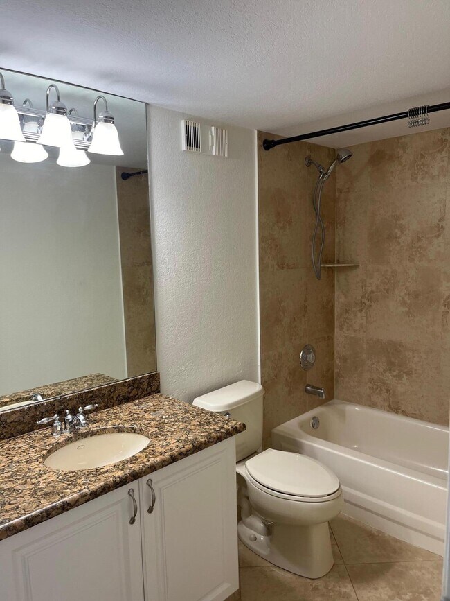 Building Photo - 103 Yacht Club Way