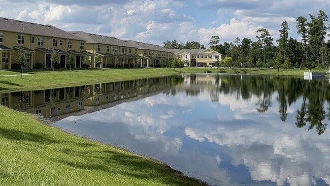 Building Photo - 9330 Tecumseh Dr