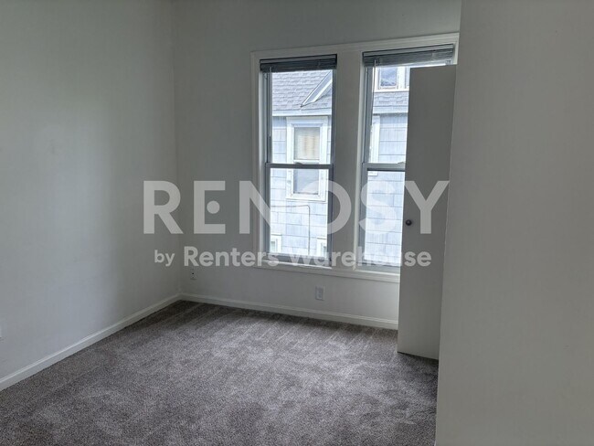 Building Photo - 708 Randolph Ave
