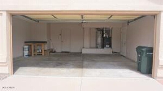 Building Photo - 2853 Northridge St