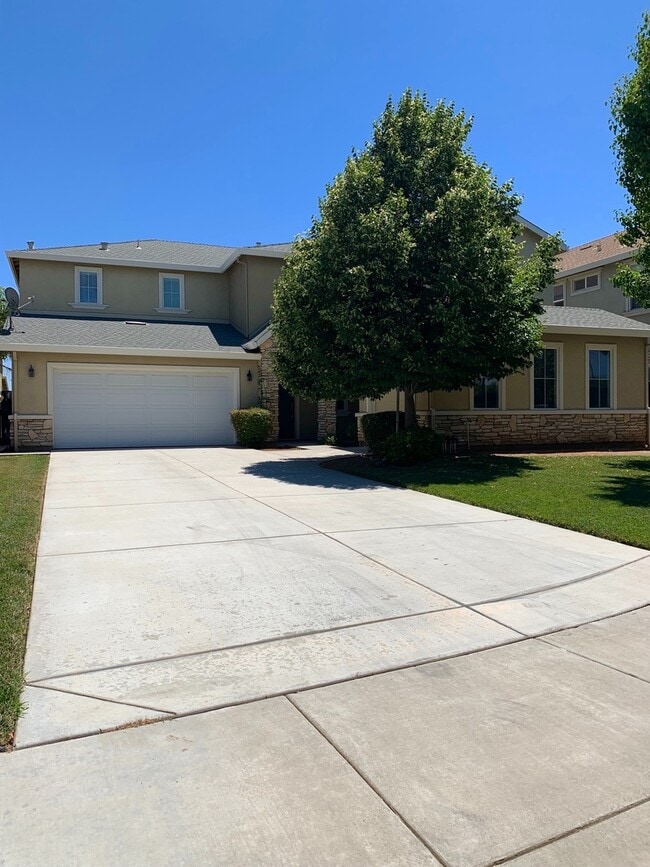 Building Photo - Beautiful home in Patterson