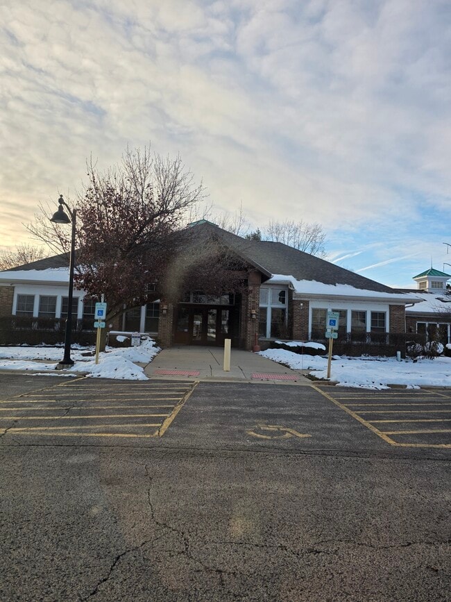 Building Photo - 104 Clubhouse Ln