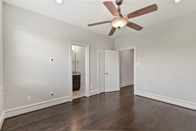 Building Photo - 5226 Kiam St