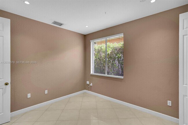 Building Photo - 18861 SW 77th Ct