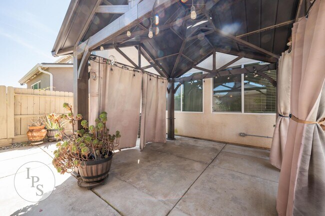Building Photo - Fresno Westside Home, 5BR/3BA, Built 2018 – Great for Families