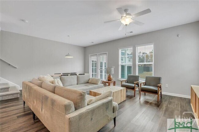 Building Photo - 116 Ainsdale Dr