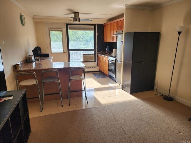 Building Photo - 6155 98th St