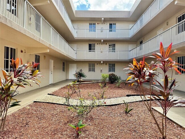 Building Photo - 6175 NW 186th St