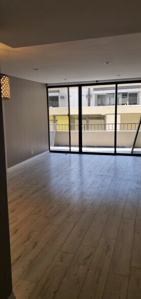 Building Photo - 1300 Midvale Ave