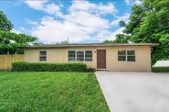Building Photo - 5854 Kumquat Rd