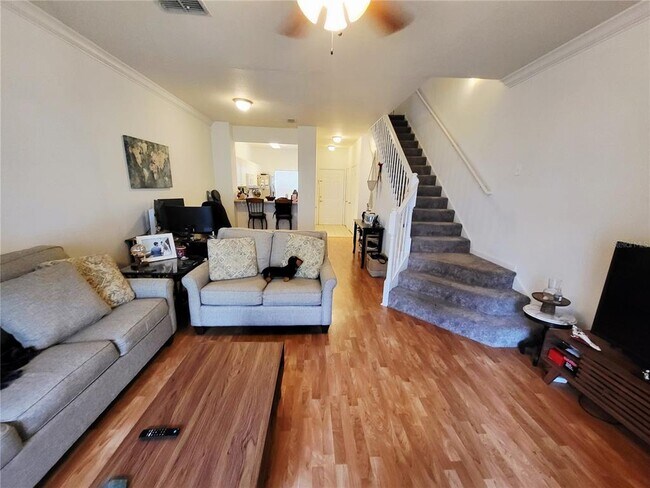 Building Photo - 4961 NW 43rd Ave