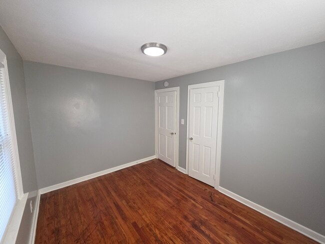 Building Photo - 15 Keller Ave