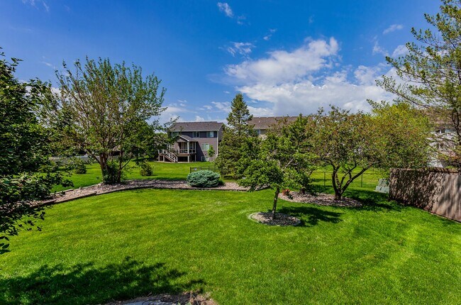 Building Photo - BEAUTIFUL 4-SEASONS ROOM!! 4 Bedroom, 3 Bathroom Home in Waukee!