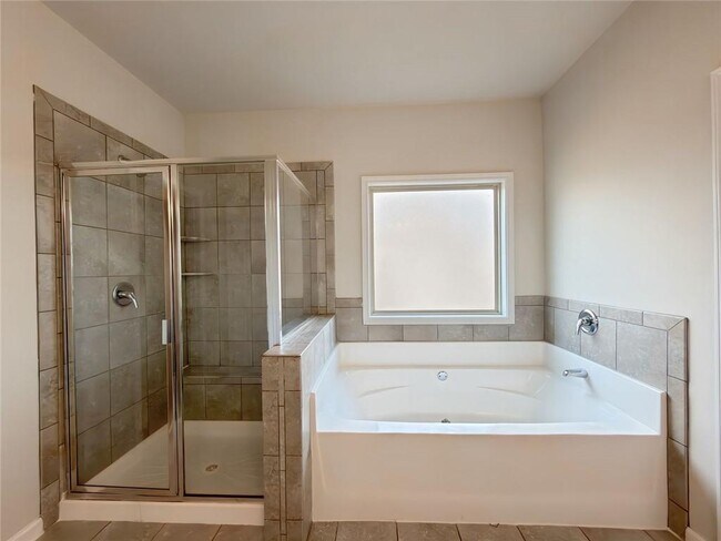 Building Photo - 2886 Cove View Ct SE