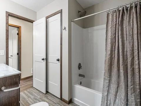 Building Photo - Charming 4-Bedroom Home in Waconia with Spacious 2,140 Sq Ft Living Space!