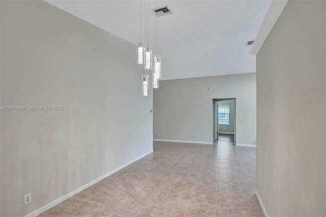 Building Photo - 10219 NW 48th Manor