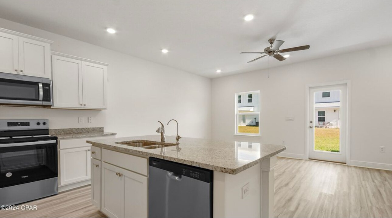 Building Photo - 456 Melrose Way