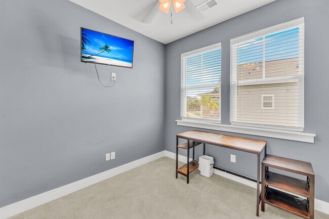Building Photo - 1658 Indy Dr